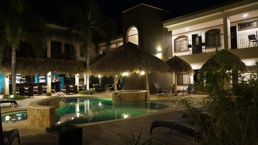 Hotel Colono Beach Coco Bagian luar foto