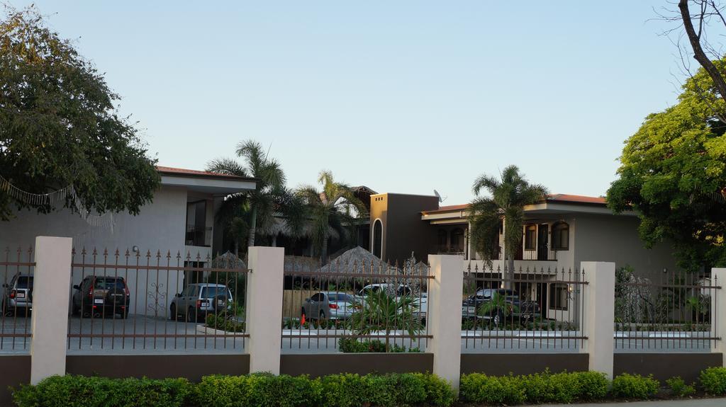 Hotel Colono Beach Coco Bagian luar foto