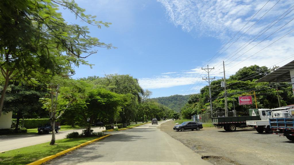 Hotel Colono Beach Coco Bagian luar foto